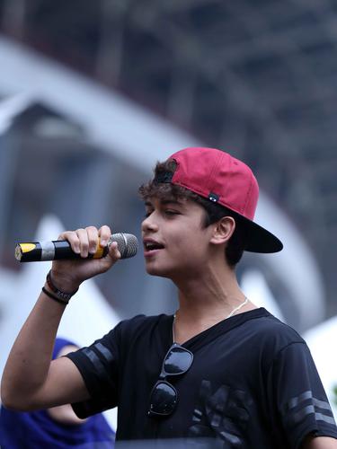 Tampil Memukau Harris J Banjir Pujian Dari Netizen News Entertainment Fimela Com