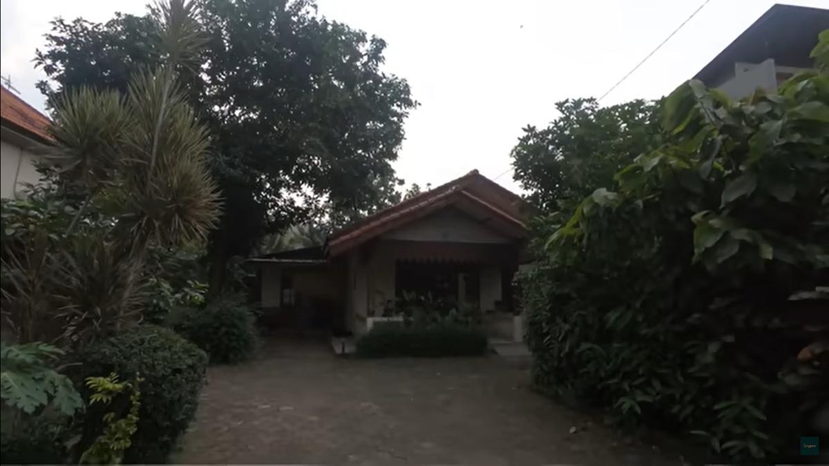 Potret Rumah Aktor Rano Karno