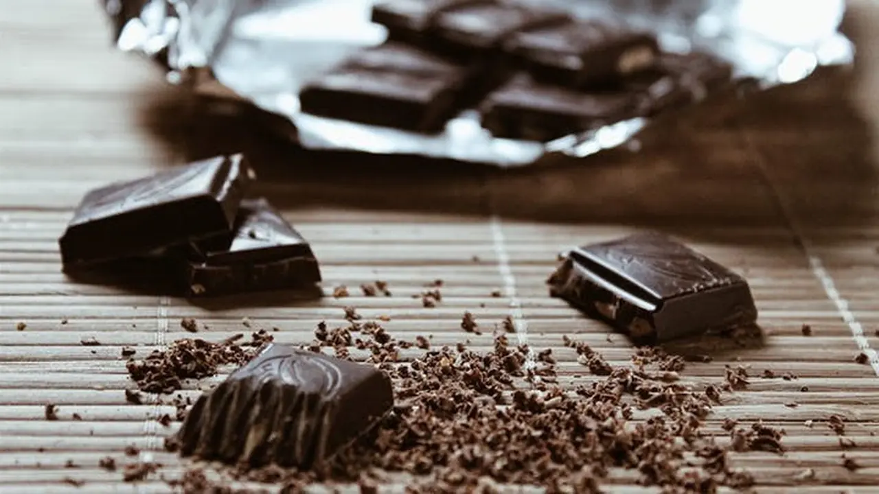[Bintang] Ilustrasi Makanan Cokelat