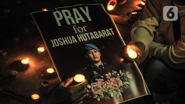 Aksi Solidaritas 4.000 Lilin Mengenang 40 Hari Kematian Brigadir J