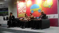 Gunawan (kiri) dan perwakilan MobilEye, David Oberman (kanan) ketika memberikan penjelasan kepada media (istimewa)