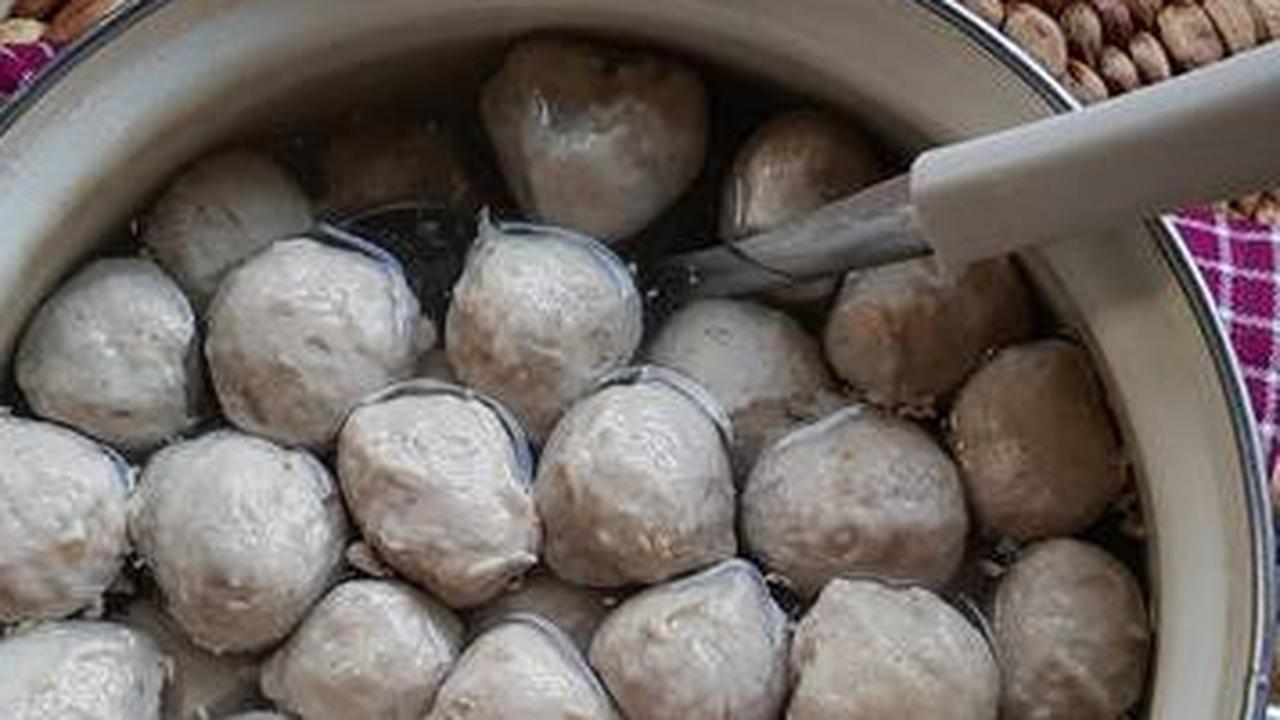Cara Cepat Mencetak Bakso dengan Bentuk Bulat Sempurna Tanpa Perlu Sendok
