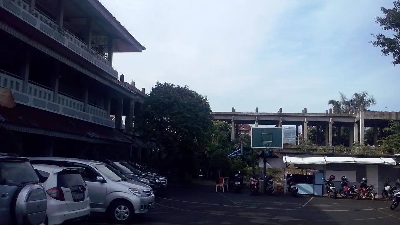 SMPN 73