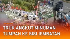 Insiden truk box muatan kemasan minuman terguling di jalan mengundang perhatian. Kejadian itu terjadi di Jalan Raya Cipanas - Puncak lebih tepatnya di Jembatan Cikundul Rabu, (20/04/2022). Detik-detik setelah kecelakaan itu terjadi terekam kamera net...