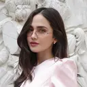 Syifa Hadju Pancarkan Pesona Anggun Saat Berpose di Venice, Outfit Serba Pink