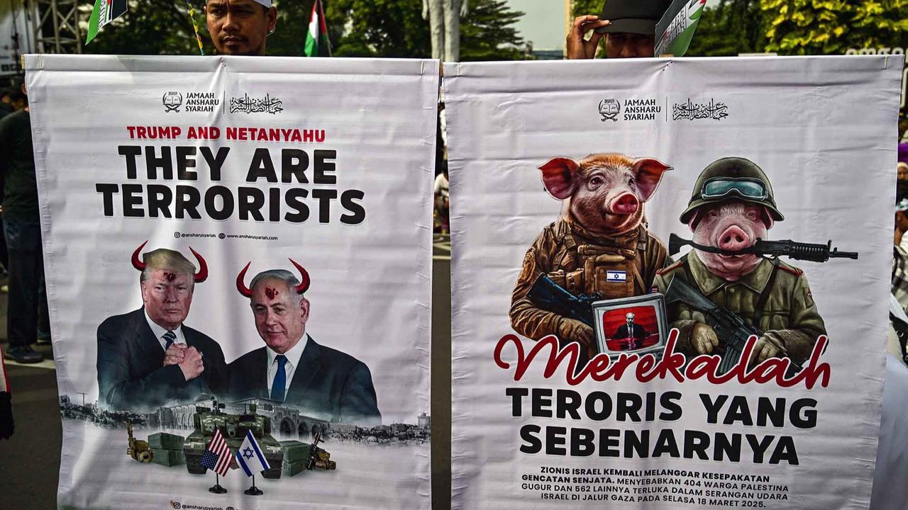 FOTO: Ribuan Warga Surabaya  Gelar Aksi Beri Dukungan kepada Warga Palestina