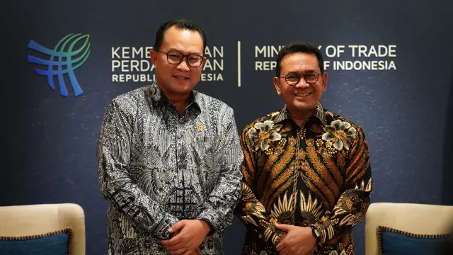 Kepala BRIN Arif Satria dan Menteri Perdagangan RI Budi Santoso