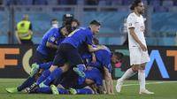 Italia memetik kemenangan kedua di Grup A Euro 2020 (Euro 2021) usai mengalahkan Swiss 3-0 di Olimpico Stadium, Kamis (17/6/2021) dini hari WIB. Hasil ini memastikan Gli Azzurri menjadi tim pertama yang memastikan lolos ke babak 16 Besar. (Foto: AP/Pool/Ettore Ferrari)