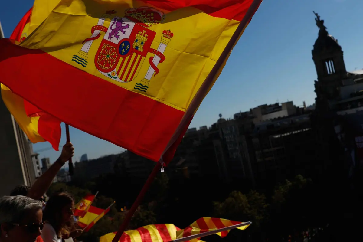 Warga Spanyol Tolak Kemerdekaan Catalonia