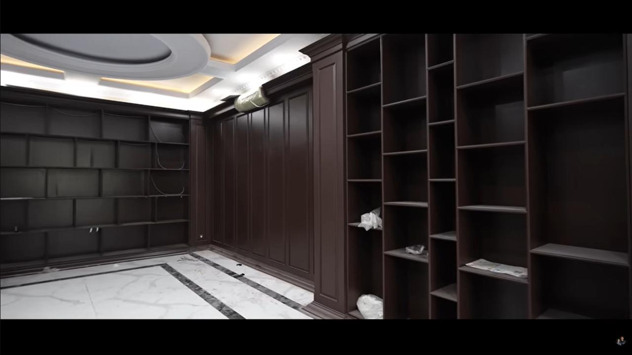 Potret Rumah Baru Rey Utami