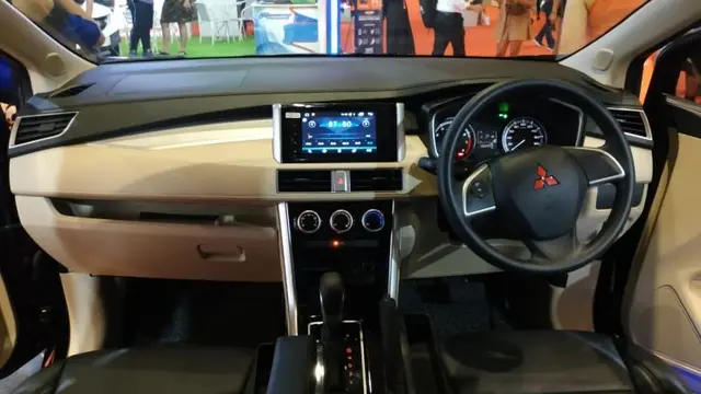 Begini Modifikasi Innova dan Xpander Pakai Produk Pahami (Arief A / Liputan6.com)