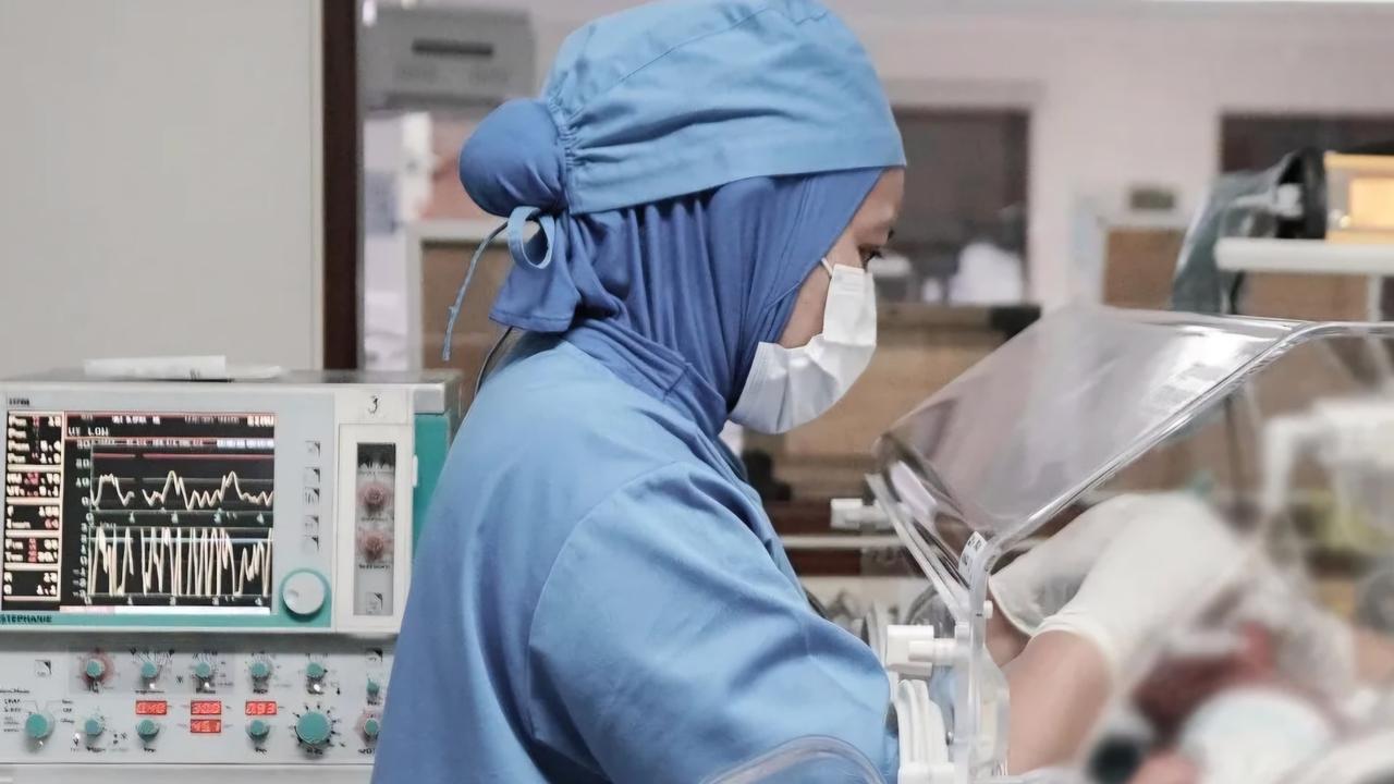 VIDEO: Curhat Dokter Adanya Larangan Tenaga Medis Pakai Hijab, RS Medistra Minta Maaf