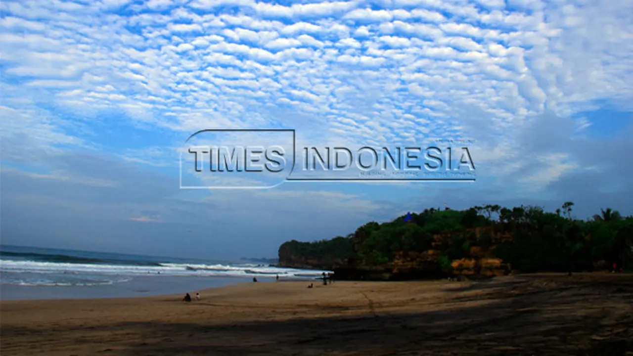 Pantai Nganteb di Pesisir Selatan Kabupaten Malang