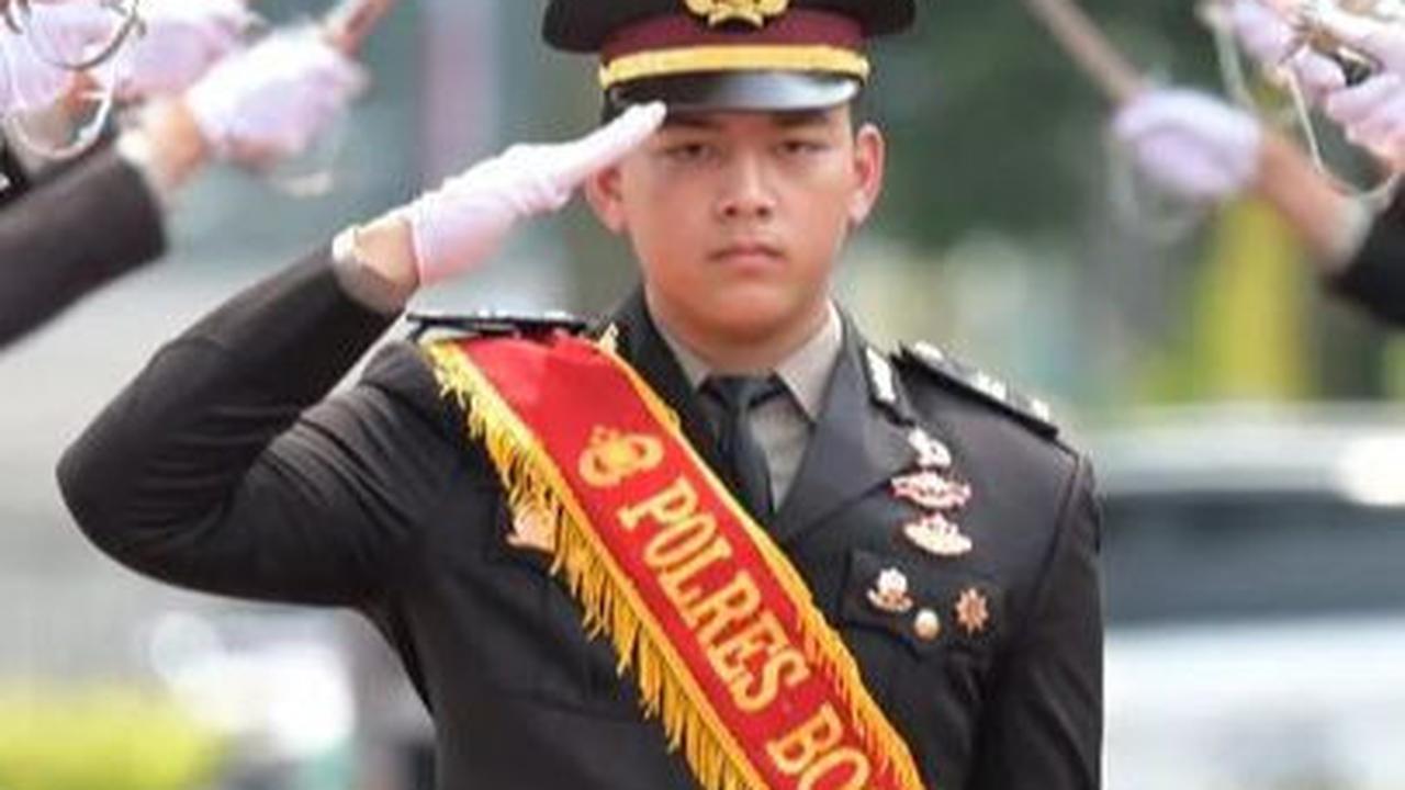 Iptu Hafiz Prasetia Akbar putra eks Kasau Marsekal TNI (Purn) Yuyu Sutisna akhirnya mengumumkan hubungannya di publik. <br>