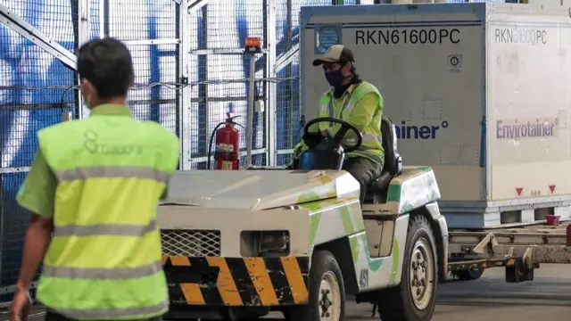 Bahan Baku (Bulk) Vaksin COVID-19 Sinovac Tiba di Tanah Air