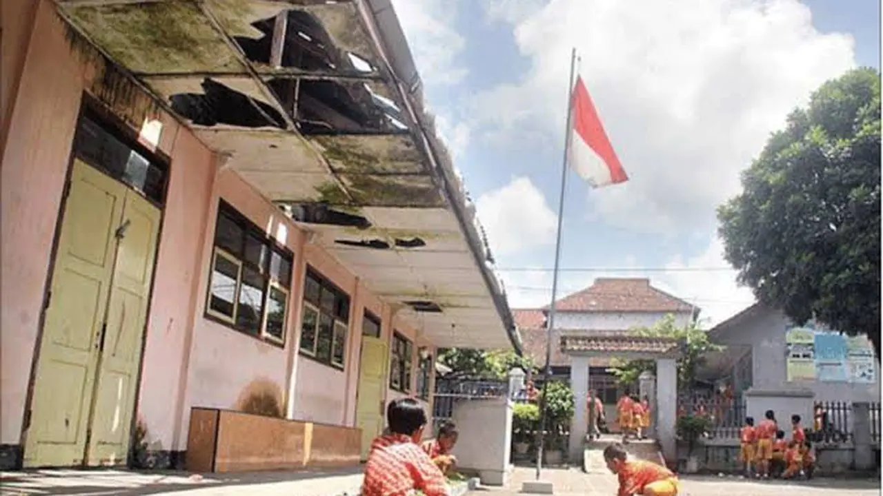 Ilustrasi Gedung Sekolah Rusak (Istimewa)