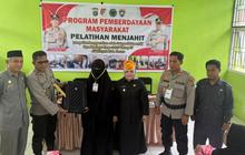 Satgas Madago Raya Gelar Pelatihan Menjahit, Dorong Kemandirian Warga Tojo Una-Una
