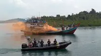 Masyarakat Pulau Natuna bersatu mendukung pengusiran kapal-kapal asing.