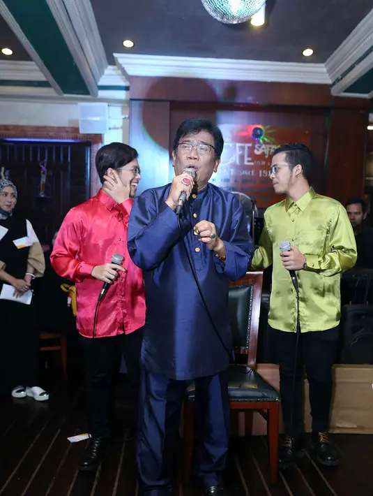 Keluarga sempat menduga, pelantun lagu 'Biarlah Sendiri' ciptaan Rinto Harahap itu menderita stroke. Itulah kondisi Eddy saat pertama kalinya ngedrop. (Nurwahyunan/Bintang.com)