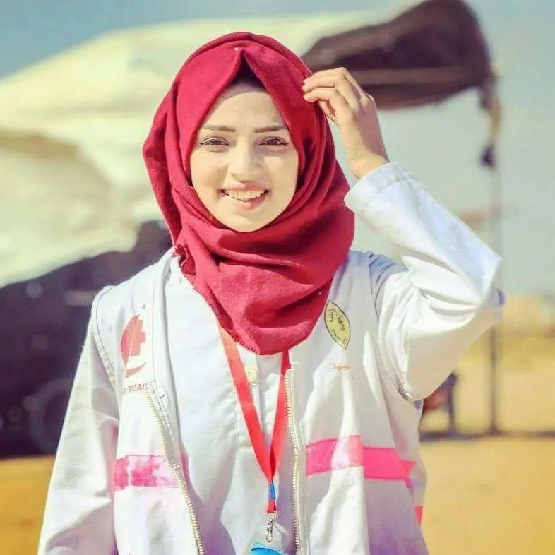 Razan Ashraf Najjar gugur dalam tugas. Perawat Palestina itu ditembak Israel (Twitter)