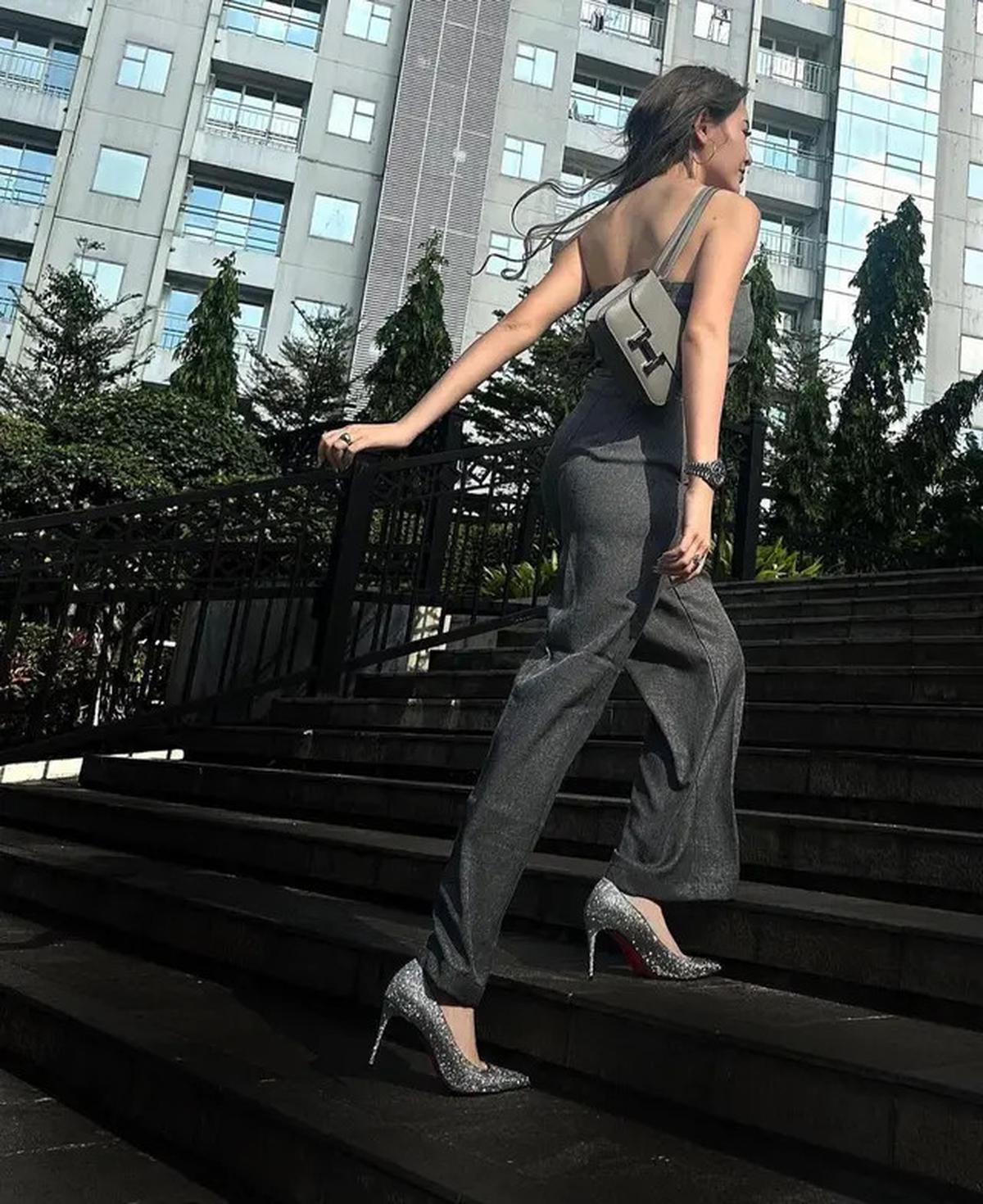 6 Outfit Khas Amanda Manopo, dari Gaya Kasual hingga Kemewahan yang Memikat