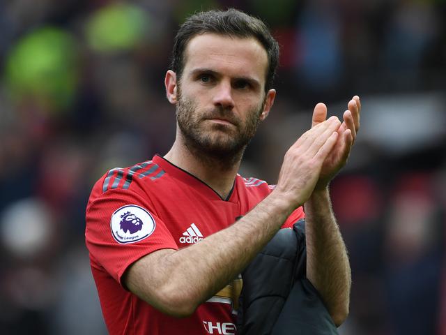 10 Pesepak Bola Tampan Dengan Mata Indah Memesona Bola Liputan6 Com
