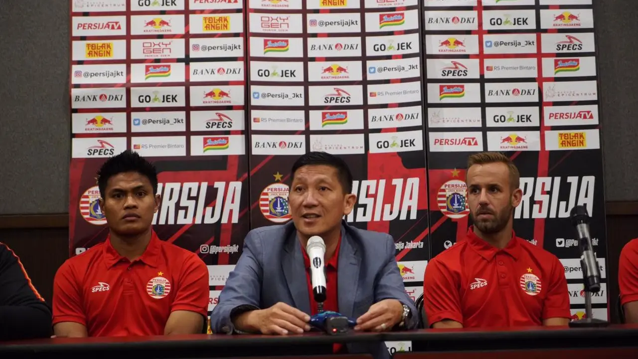 Dua pemain baru Persija Jakarta, Fachruddin Aryanto dan Joan Tomas.