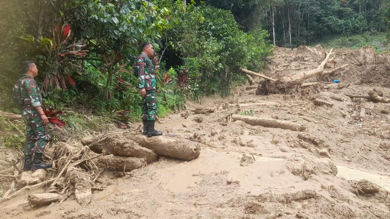 Seperti diketahui, banjir dan Longsor yang melanda Kabupaten Luwu, Sulawesi Selatan, berdampak pada 14 kecamatan.<br>