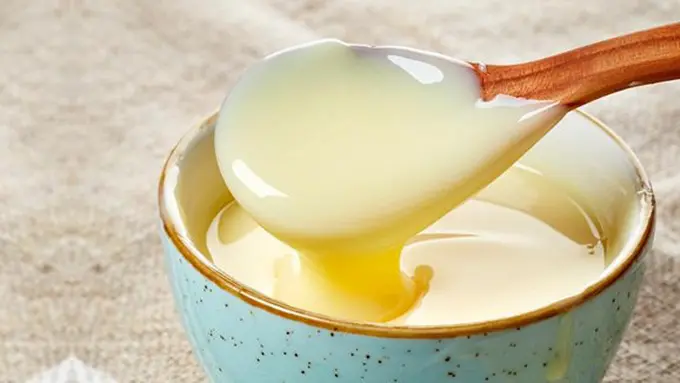 Susu kental manis homemade/copyright Shutterstock.com