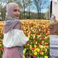 6 Potret Shireen Sungkar Bantu Ibunda Jualan Pisang Goreng di Belanda (Sumber: Instagram/shireensungkar)