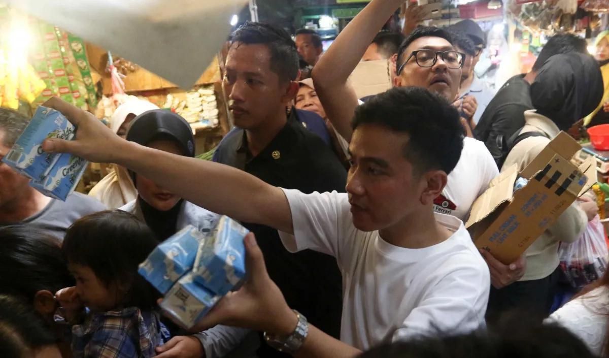 Meskipun agenda padat, Gibran mengakui bahwa berat badannya masih sama seperti dahulu, yaitu 65 kg.&nbsp;