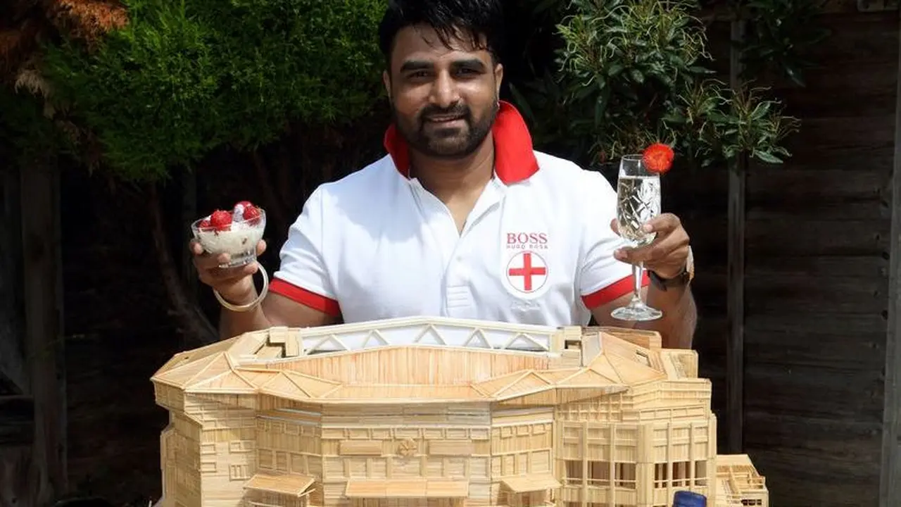 Fans Wimbledon Ciptakan Stadion Tenis dari 12 Ribu Tusuk Gigi