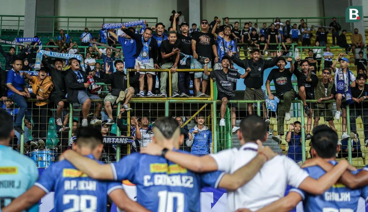 <p>Kekalahan tersebut membuat PSIM Yogyakarta terjun ke zona degradasi. Sejauh ini, Laskar Mataram baru mengoleksi 3 poin dari empat laga di Grup B Liga 2 2022/2023. (Bola.com/Bagaskara Lazuardi)</p>