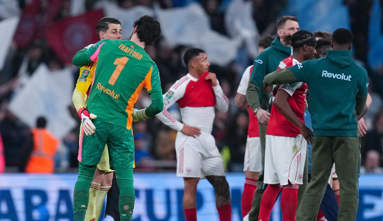 Meski kehilangan satu trofi, kualitas skuad Arsenal tetap memberi harapan besar. Kedalaman tim memungkinkan rotasi yang efektif untuk menjaga performa tetap stabil. Kekalahan ini bisa menjadi titik balik yang memperkuat mental juara dalam tim. Banyak tim besar mampu bangkit setelah mengalami kegagalan di momen penting. (AP Photo/Maja Smiejkowska)