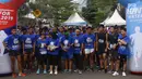 Peserta Water Run bersiap mengikuti lomba lari saat puncak peringatan Hari Air Sedunia tahun 2019 di area car free day kawasan Sudirman, Jakarta, Minggu (24/3). Momentum peringatan Hari Air Sedunia tersebut bertujuan mengkampanyekan “air untuk semua”. (merdeka.com/Arie Basuki)