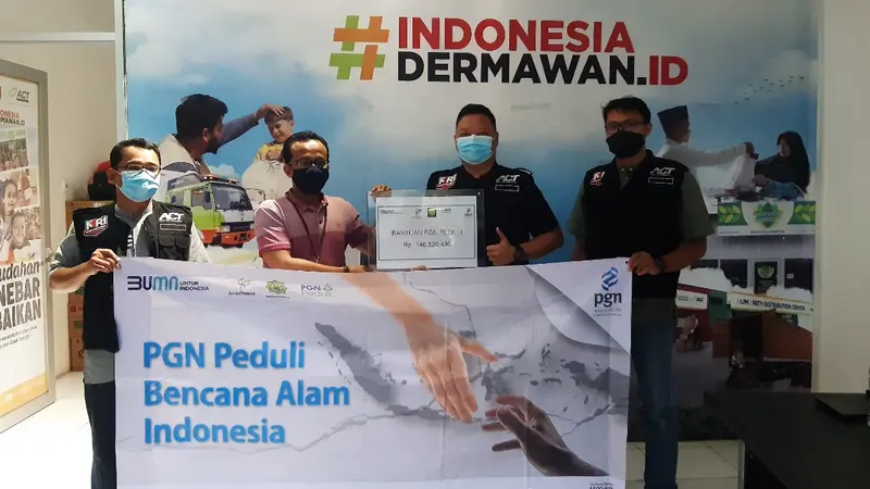 Gerakan Donasi PGN Peduli, PGN Salurkan Bantuan Bencana di Sulawesi Barat dan Kalimantan Barat