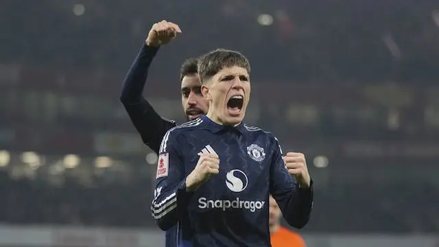 Ekspresi Alejandro Garnacho pada laga Arsenal vs Manchester United di Piala FA 2024/2025 (c) AP Photo/Kin Cheung
