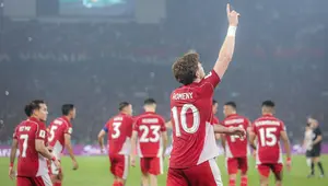 Striker Timnas Indonesia, Ole Romeny, berselebrasi usai mencetak gol ke gawang China dalam laga Kualifikasi Piala Dunia 2026 zona Asia di Stadion Utama Gelora Bung Karno (SUGBK) Senayan, Jakarta, Kamis (5/6/2025). (Bola.com/Bagaskara Lazuardi)
