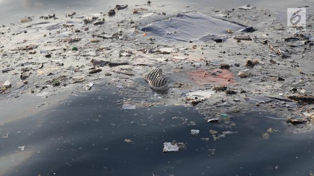 Penampakan Serpihan Pesawat hingga Barang Korban Lion Air Jatuh