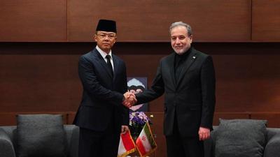 Diplomasi Indonesia-Iran: Menlu RI Perkuat Hubungan Bilateral di Tengah Situasi Global