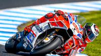 Pebalap Ducati, Jorge Lorenzo, percaya diri bisa meraih hasil positif pada balapan MotoGP Malaysia yang berlangsung di Sirkuit Sepang, Minggu (29/10/2017). (dok. Ducati)