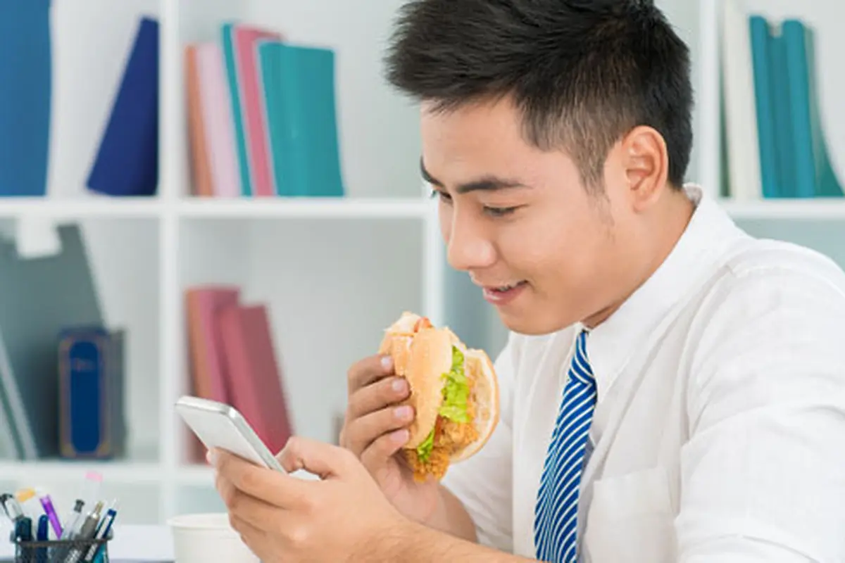 (c) shutterstock