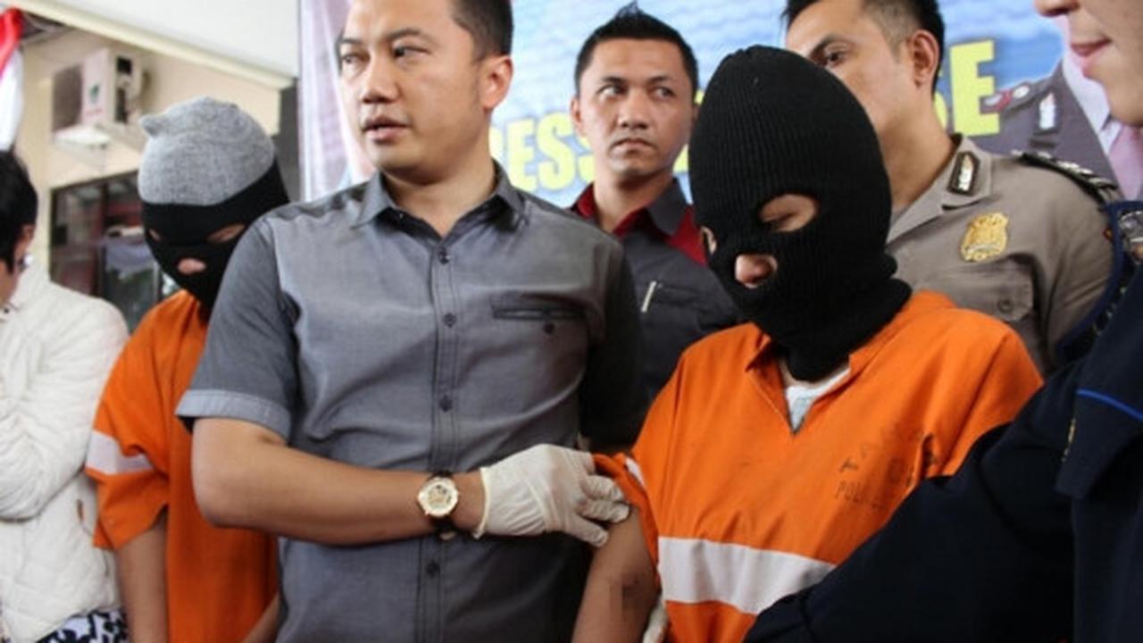 Ini foto-foto bugil yang digunakan Gama Mulya ancam pacarnya