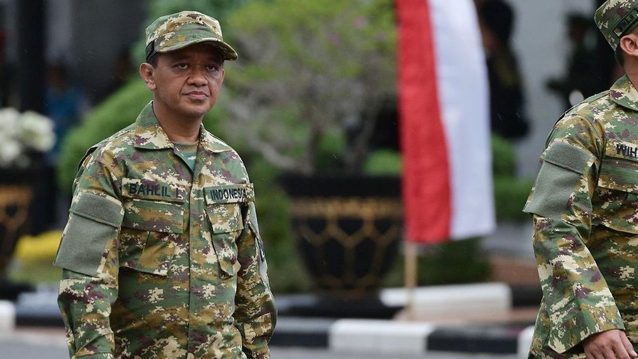 VIDEO: Curhat Bahlil Repot Bangun Pagi Bikin Fahri Hamzah Ketawa Retreat di Akmil Magelang