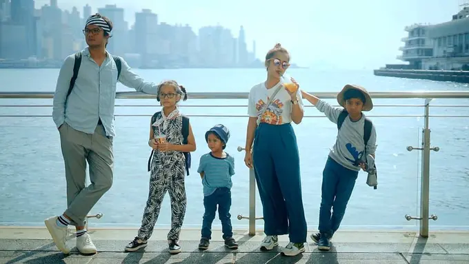 [Bintang] Kerap Tampil Kompak, Intip Gaya Stylish Keluarga Widi Mulia yang Inspiratif