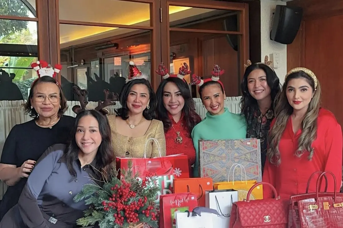 Potret kebersamaan arisan mama sugar, sumber: Instagram @maiaestiantyreal