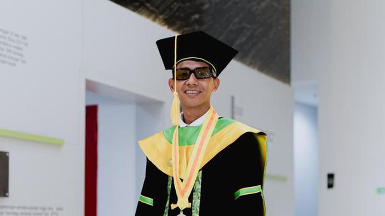 Beckham Putra Gembira Sudah Menjadi Sarjana, Bojan Hodak Juga Merasa Bangga