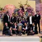 Dalam unggahannya, Yuki memperlihatkan video peebandingan antara masih mengenakan pakaian biasa dan saat menjadi groomsmen. [Instagram/yukikt]