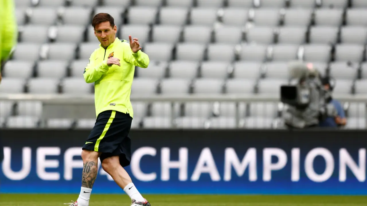Lionel Messi saat latihan terakhir Barcelona jelang lawan Bayern Muenchen