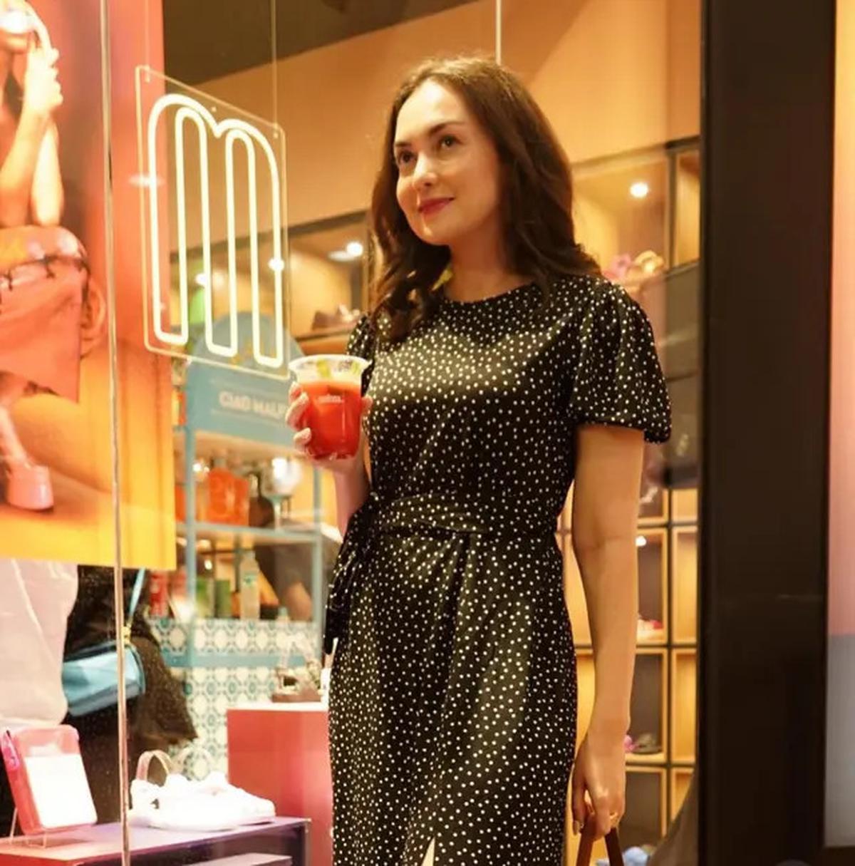 10 Artis Bule yang Akhirnya Jadi Warga Negara Indonesia, Terbaru Vincent Verhag